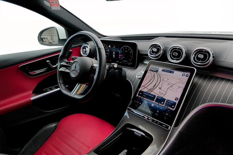 mercedes-benz C300 2022 - 8