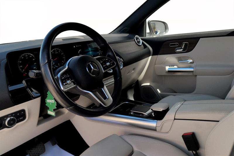 mercedes-benz GLA250 2022 - 6