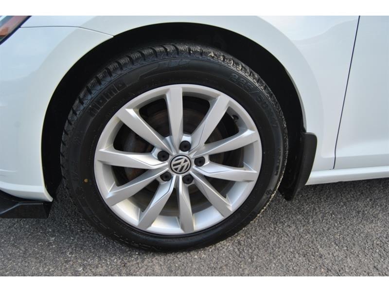 2018 Volkswagen Golf - Image 9