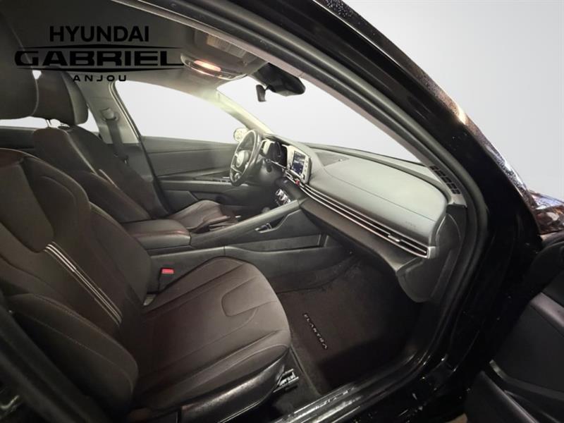 hyundai Elantra 2023 - 17