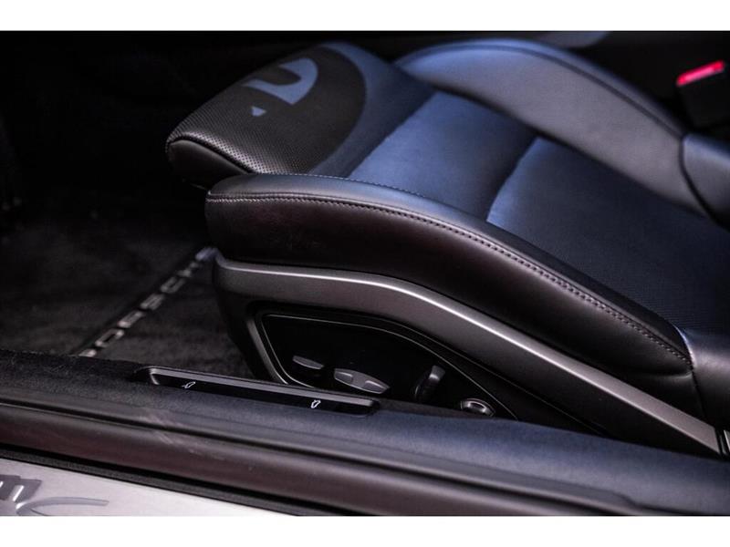 porsche 911 2020 - 12