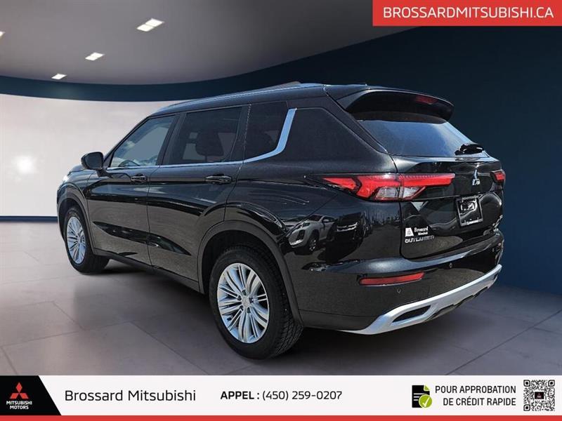 mitsubishi Outlander 2022 - 8