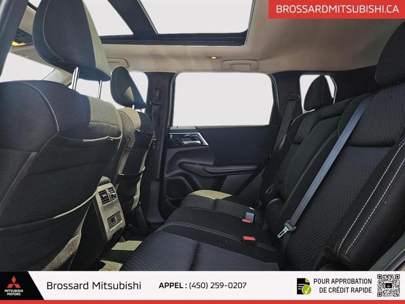 mitsubishi Outlander 2022 - 15