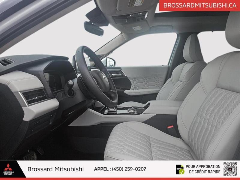 mitsubishi Outlander 2025 - 12