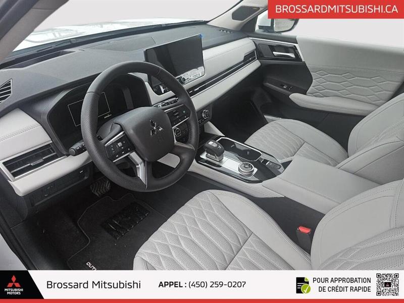 mitsubishi Outlander 2025 - 14