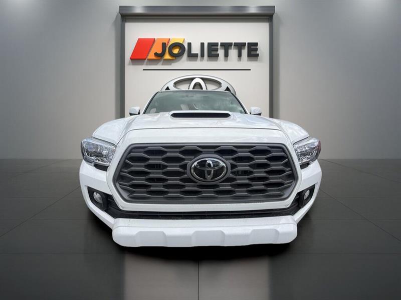 toyota Tacoma 2023 - 11
