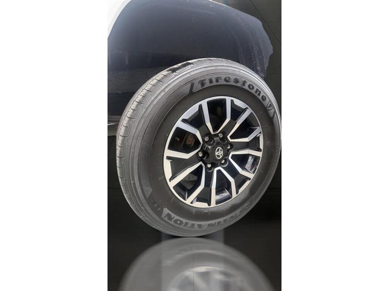 toyota Tacoma 2023 - 12