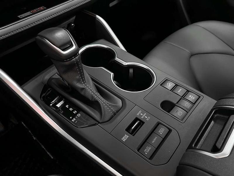 toyota Highlander 2025 - 13