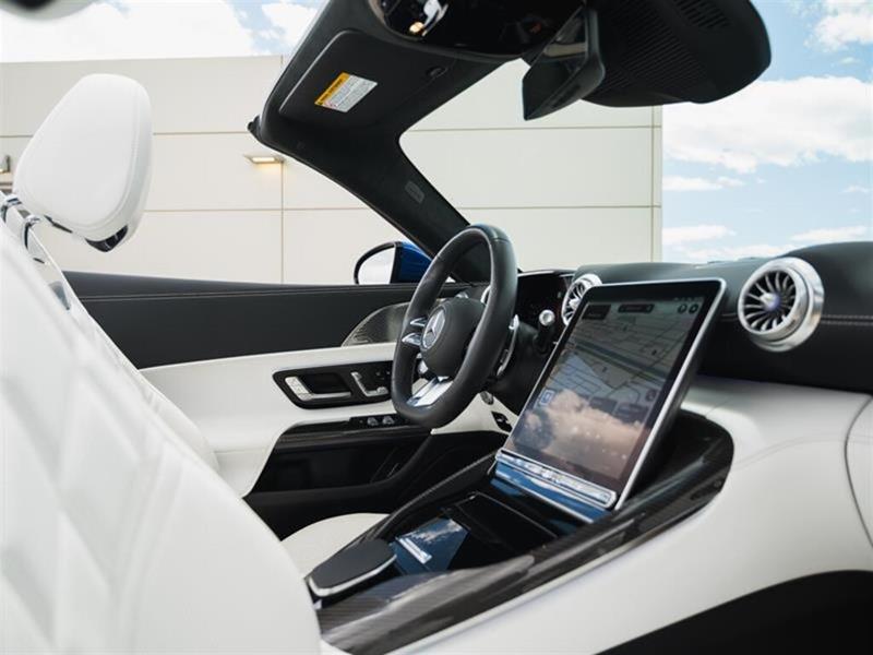 mercedes-benz SL63 AMG 2022 - 25