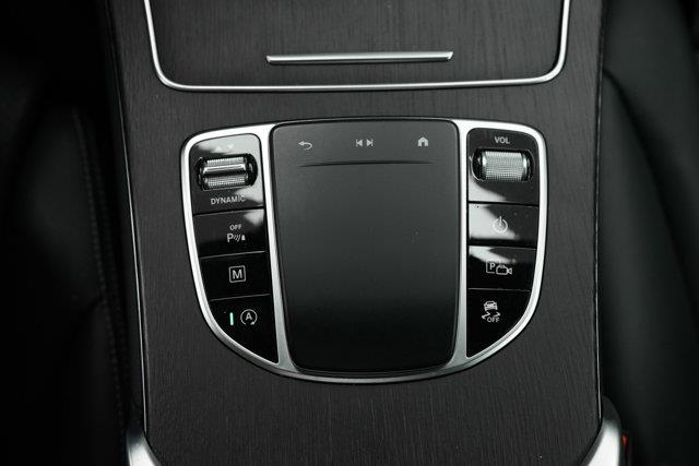 mercedes-benz GLC 2022 - 27