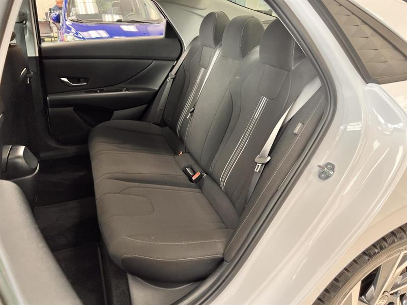hyundai Elantra 2025 - 11