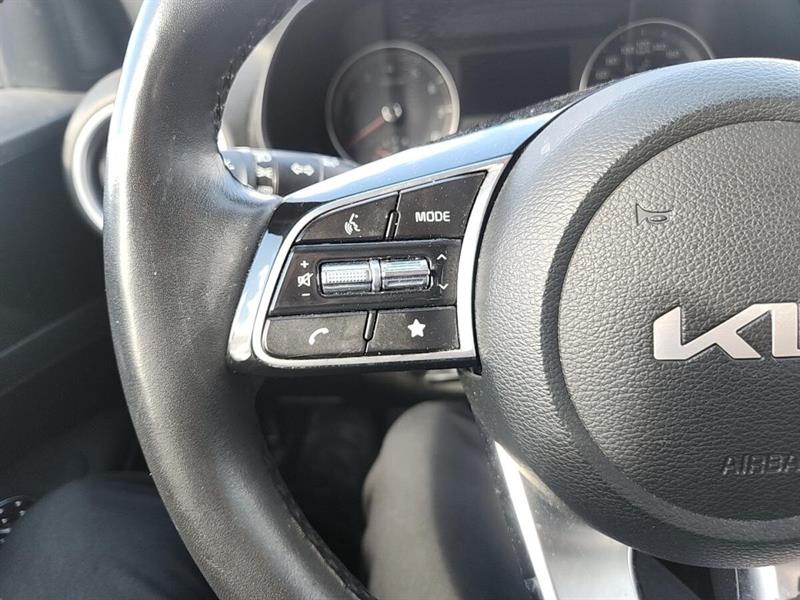 kia Forte 2022 - 9