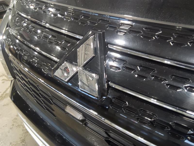 mitsubishi Outlander 2022 - 13