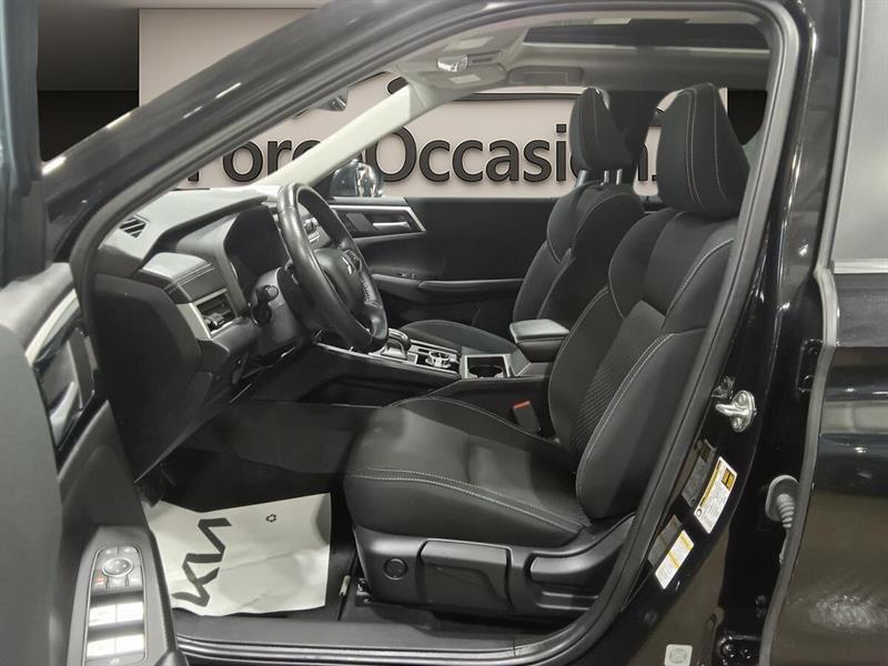 mitsubishi Outlander 2022 - 16