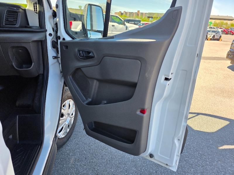 ford Transit-250 2024 - 18