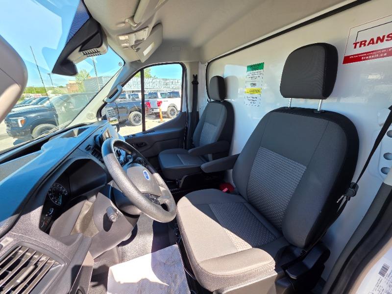 ford Transit-250 2024 - 31