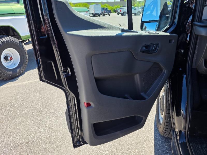 ford Transit-250 2023 - 10
