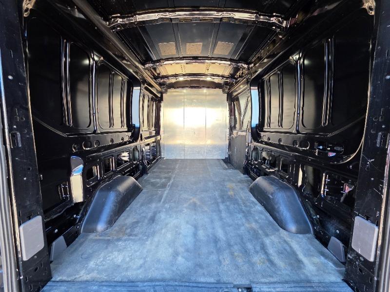 ford Transit-250 2023 - 14