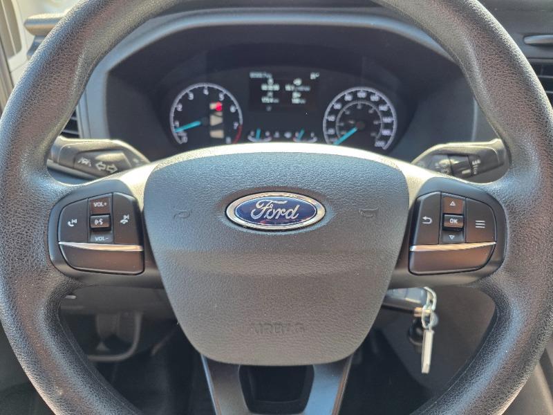 ford Transit-250 2023 - 19