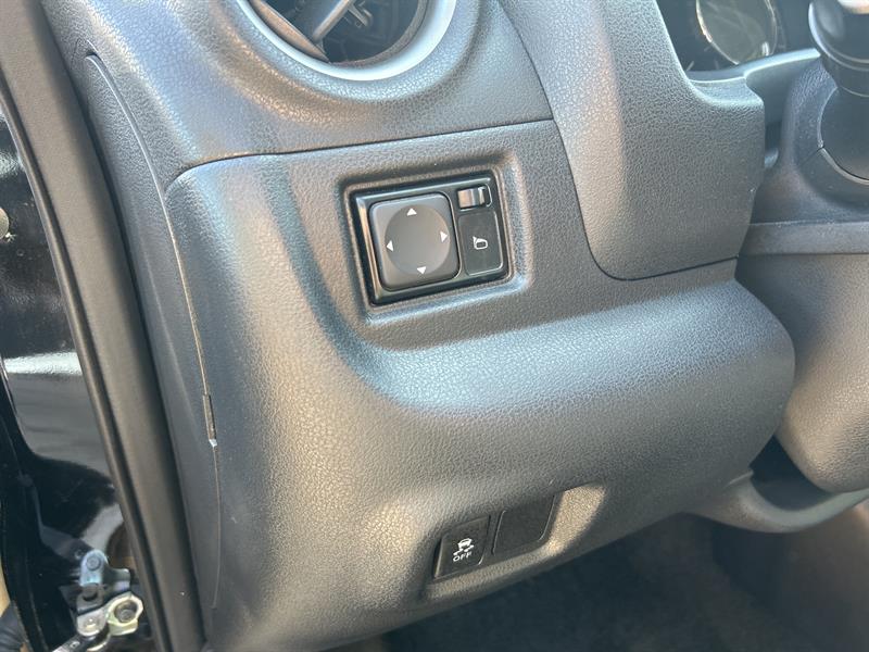 nissan Versa Note 2016 - 18