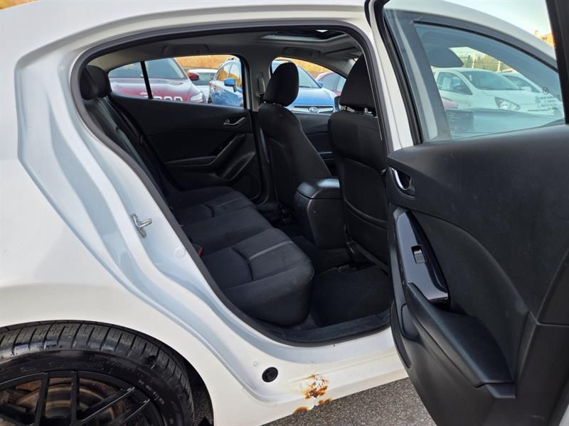 mazda Mazda3 2017 - 15