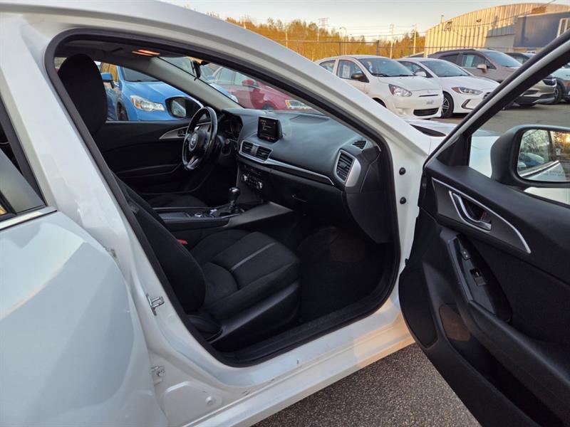 mazda Mazda3 2017 - 16
