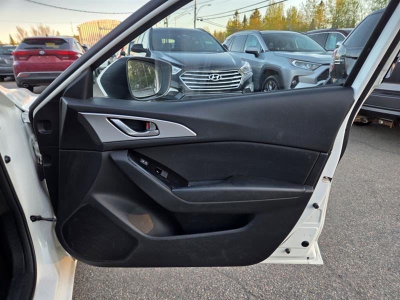 mazda Mazda3 2017 - 18