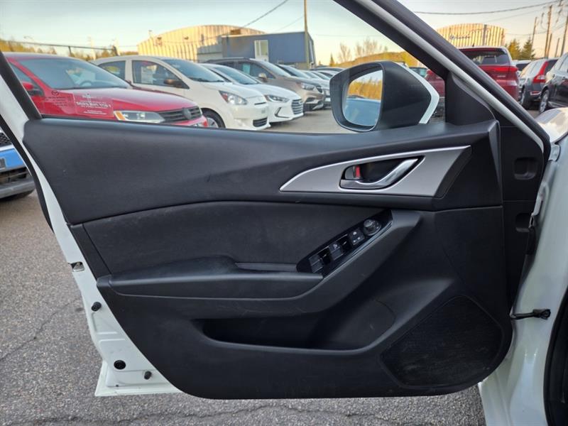 mazda Mazda3 2017 - 21