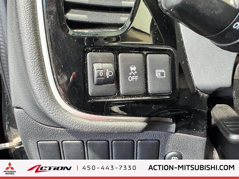 mitsubishi Outlander rechargeable 2018 - 24