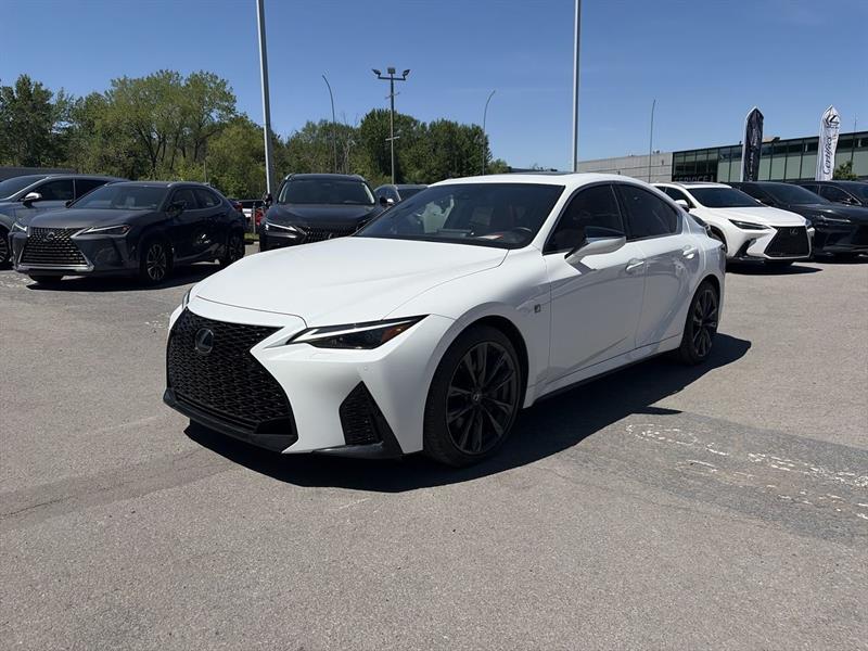 lexus IS 300 2024 - 6