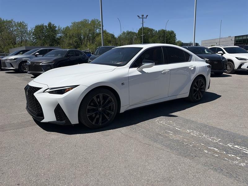lexus IS 300 2024 - 7
