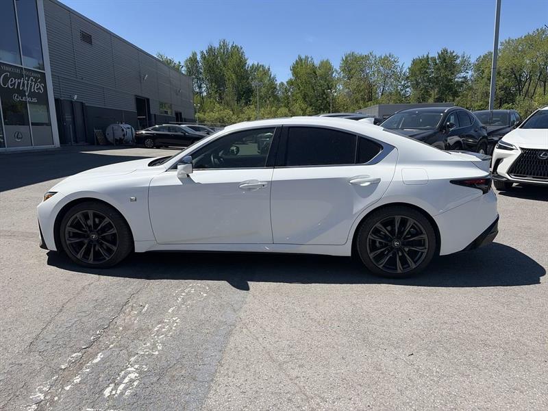 lexus IS 300 2024 - 8