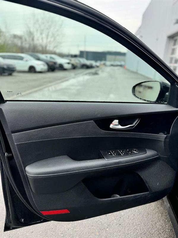kia Forte 2022 - 7