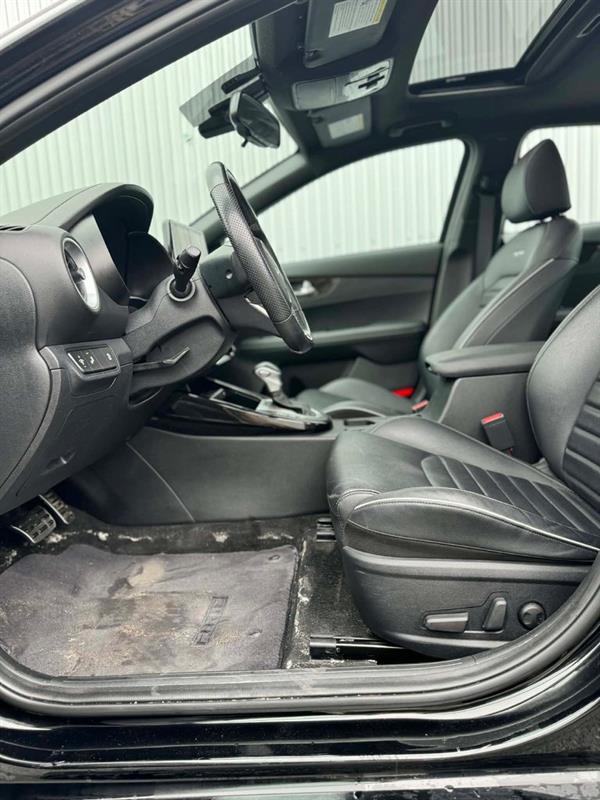 kia Forte 2022 - 8