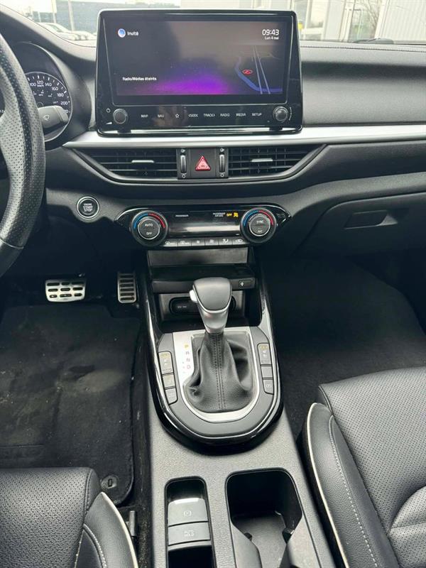 kia Forte 2022 - 14