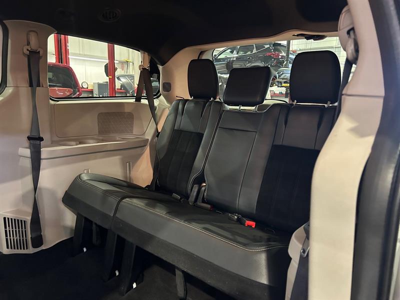 dodge Grand Caravan 2016 - 27