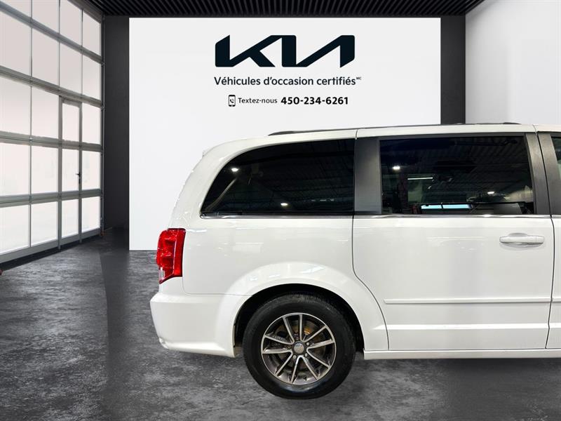 dodge Grand Caravan 2016 - 30