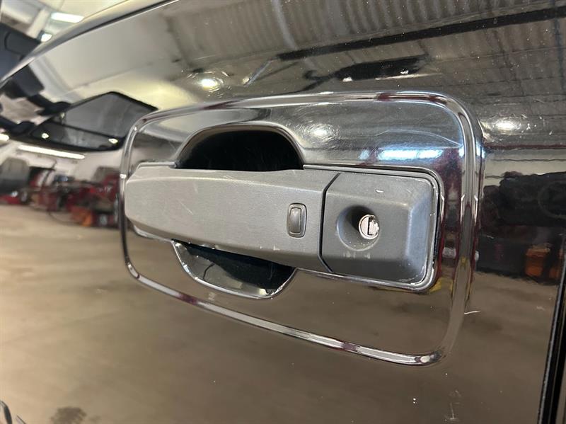 nissan Titan 2018 - 12