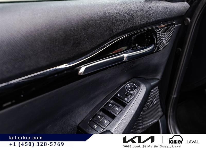2025 Kia Seltos - Image 12