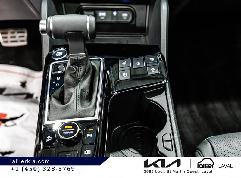 2025 Kia Sportage - Image 20