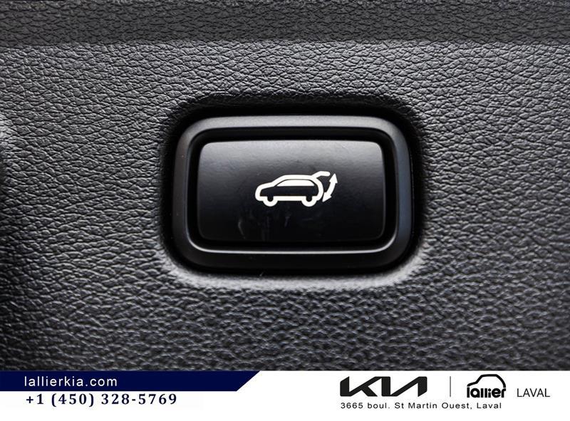 2025 Kia Sportage - Image 24