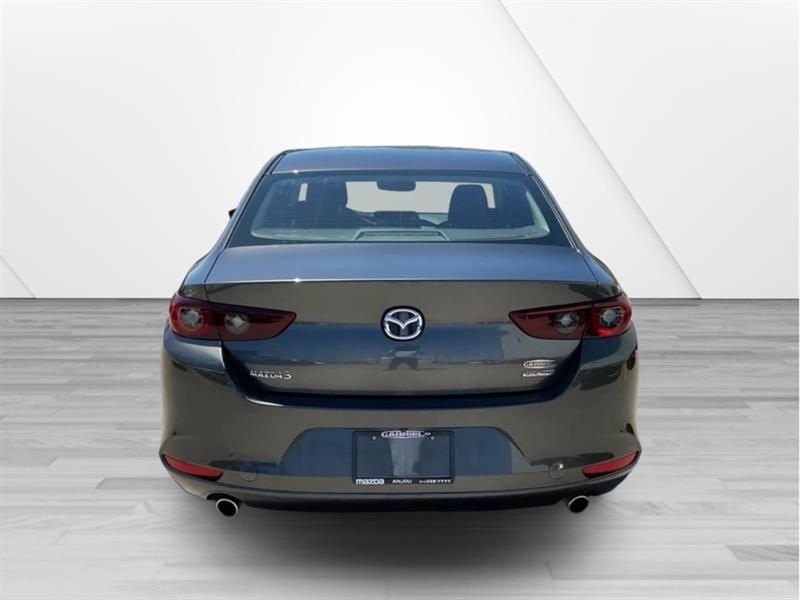 mazda Mazda3 2022 - 3