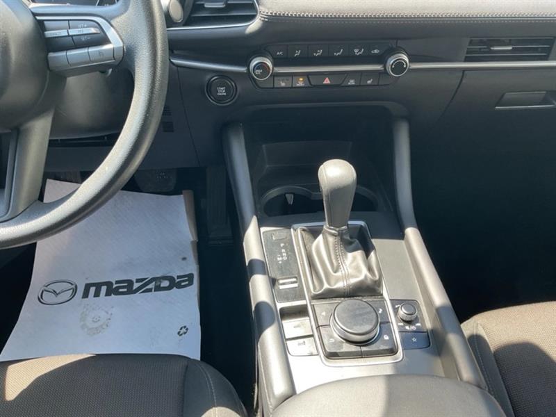 mazda Mazda3 2022 - 16
