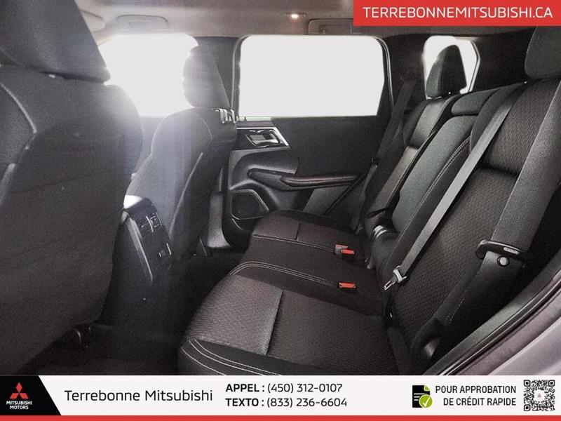 mitsubishi Outlander 2022 - 13