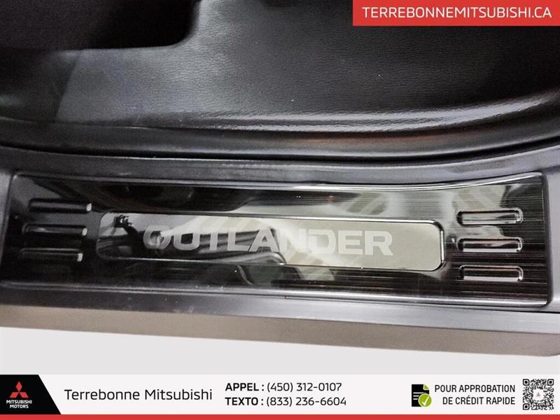 mitsubishi Outlander 2022 - 14