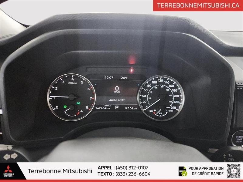 mitsubishi Outlander 2022 - 18