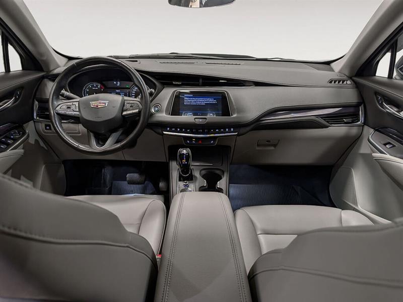 cadillac XT4 2023 - 12