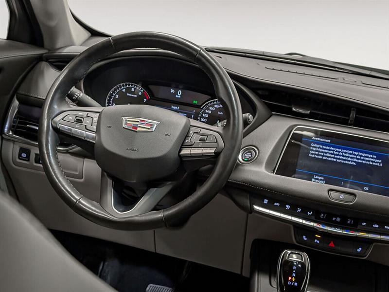 cadillac XT4 2023 - 13