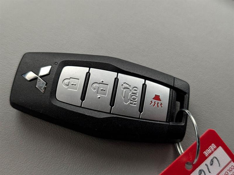 mitsubishi Outlander rechargeable 2024 - 18