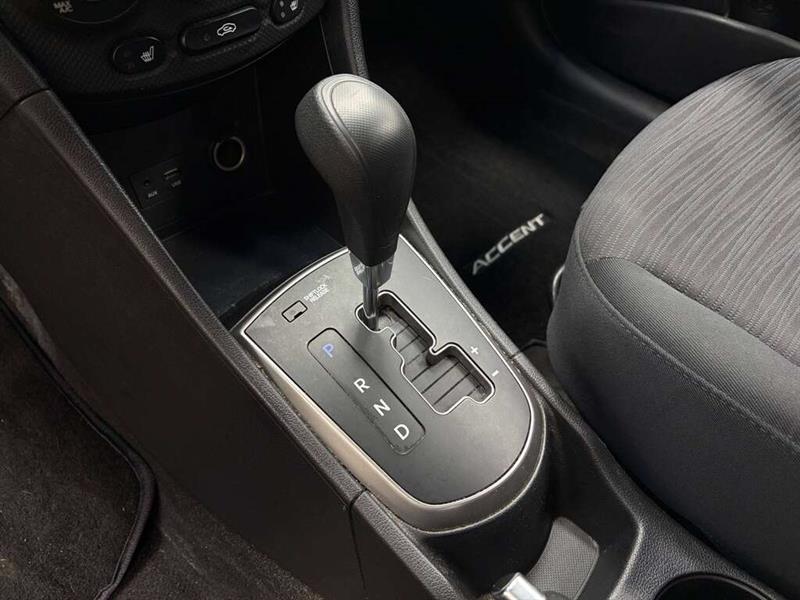 hyundai Accent 2015 - 24